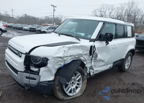 2024 Land Rover Defender 110 P300 z USA, uszkodzony, nr VIN SALEJ7EX2R2255731